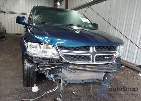 2014 Dodge Journey Sxt z USA, uszkodzony, nr VIN 3C4PDCBB7ET193891